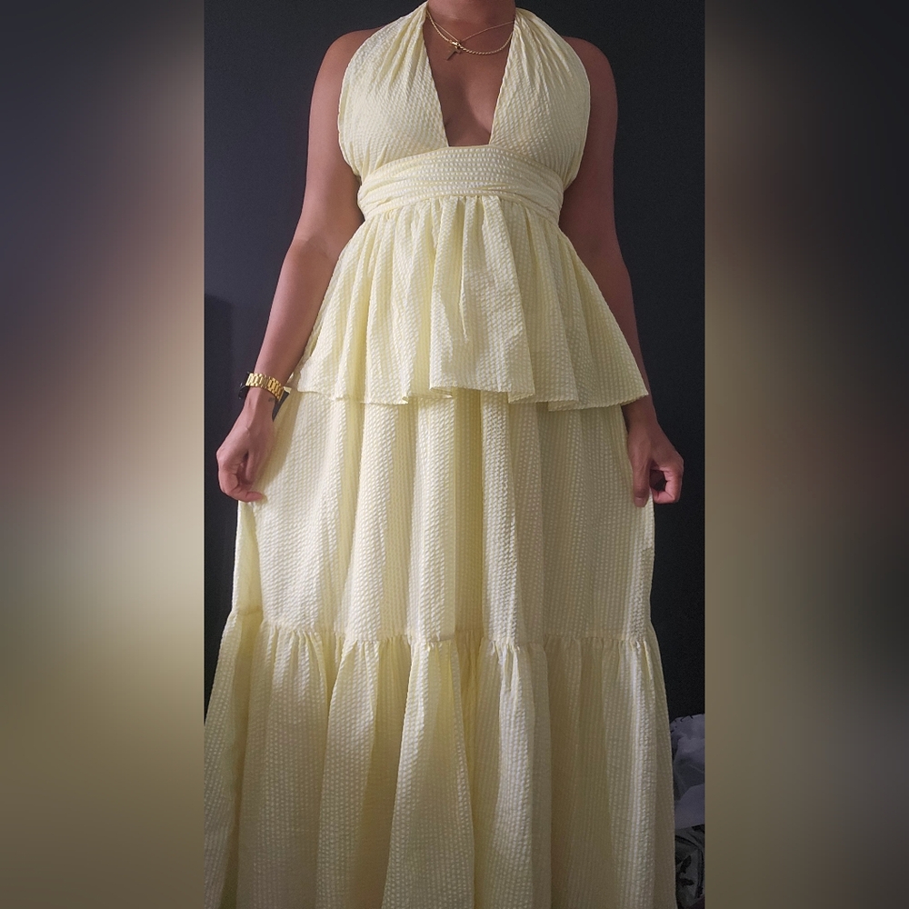 Elegant Yellow Halter Maxi Dress